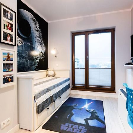 Elegant Business Accommodation With Parking - By Upstairs Cracóvia Exterior foto