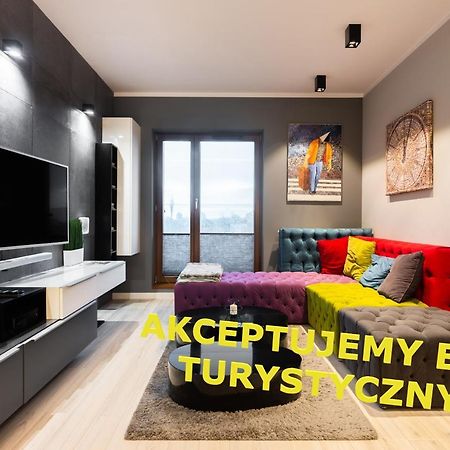 Elegant Business Accommodation With Parking - By Upstairs Cracóvia Exterior foto