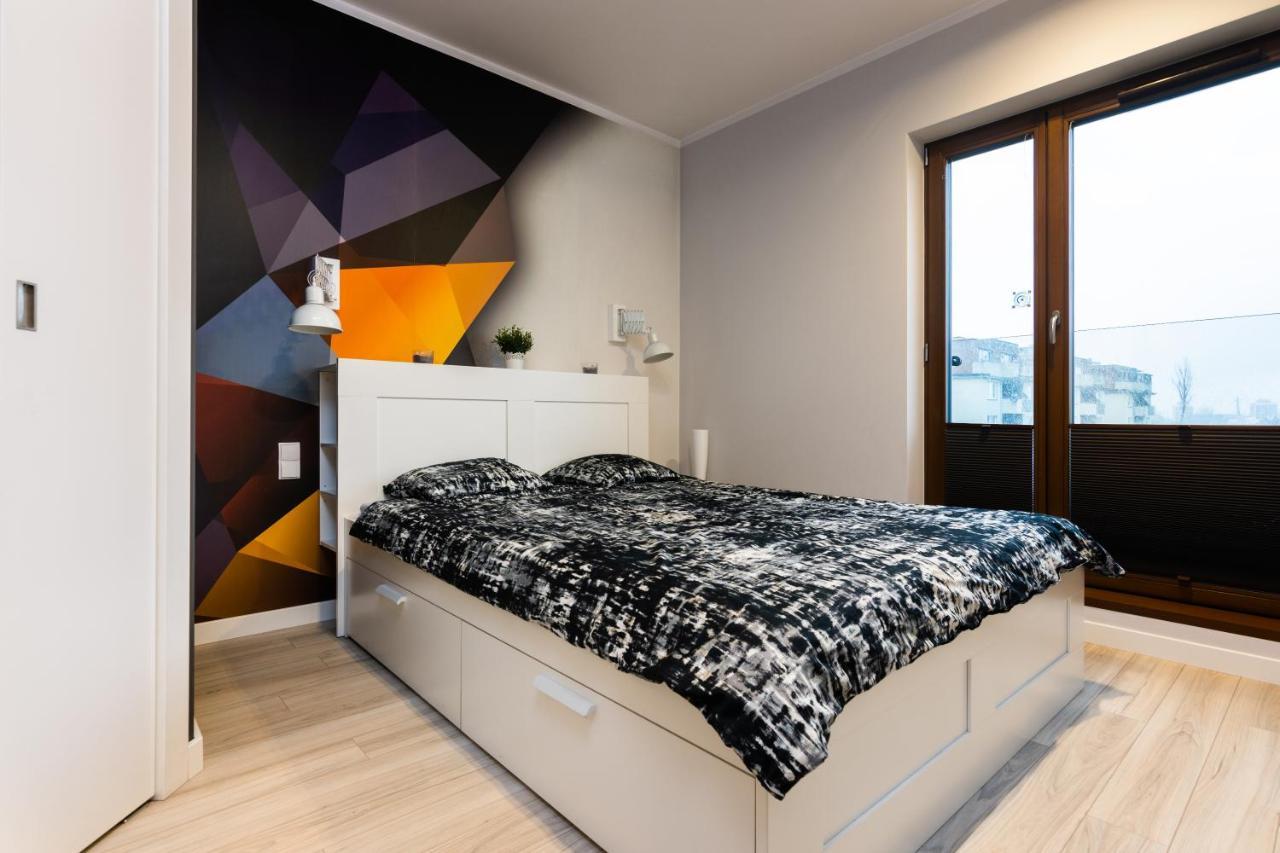 Elegant Business Accommodation With Parking - By Upstairs Cracóvia Exterior foto